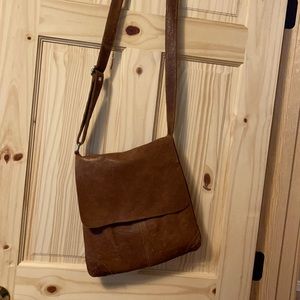 Macon collection purse. Made in Italy . Genuine leather.